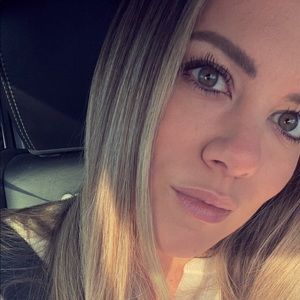 Meet your Posher, Chrissy